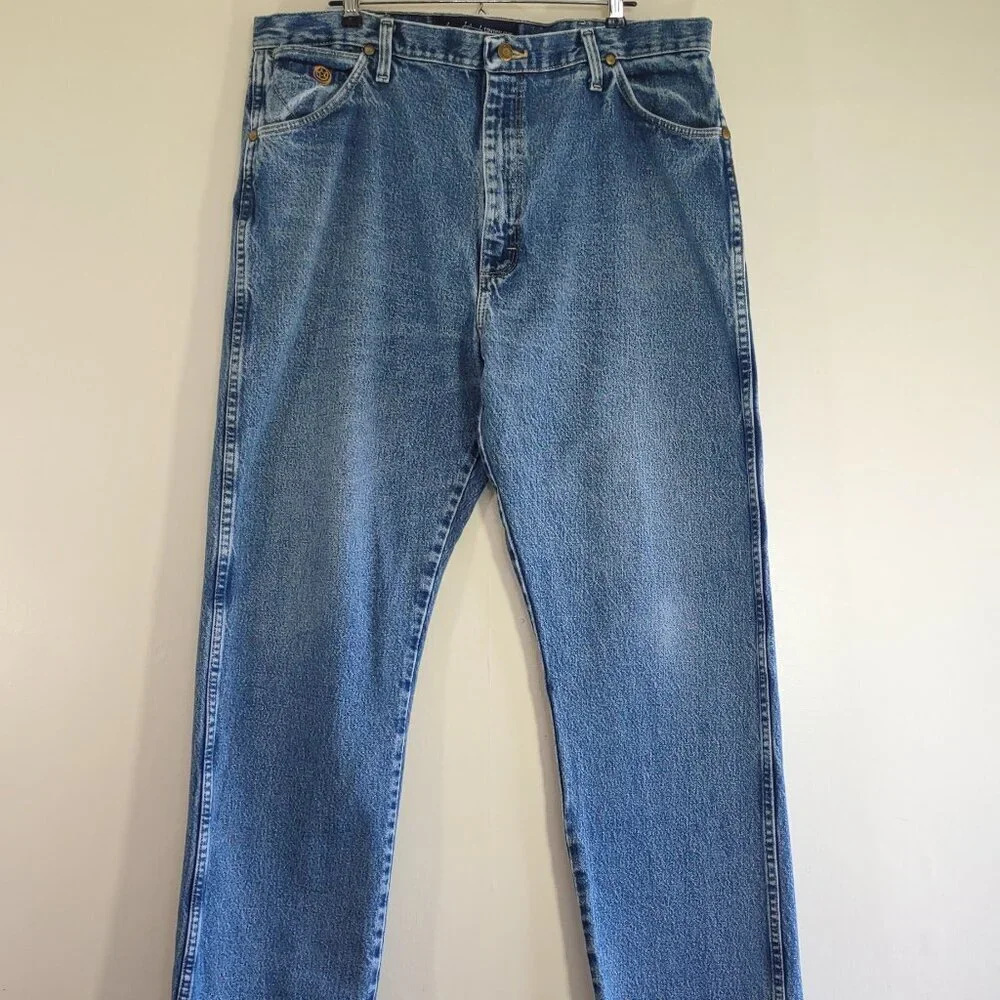 Wrangler Jeans George Straight Cowboy Cut Medium Blue Wash Denim  Men's 38 x 34